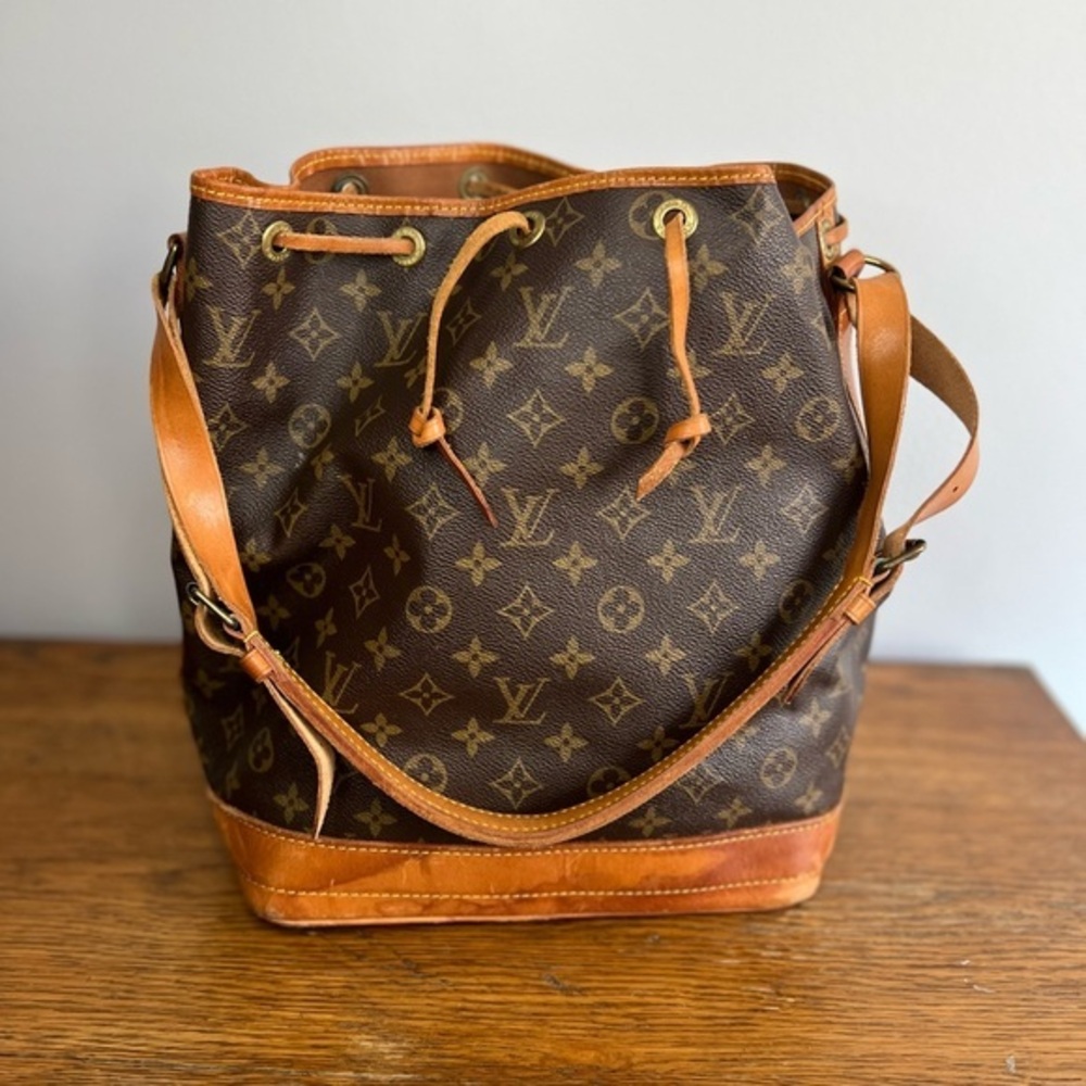 Louis Vuitton Noé Shoulder Bag Bucket Bag Monogram Brown Canvas.